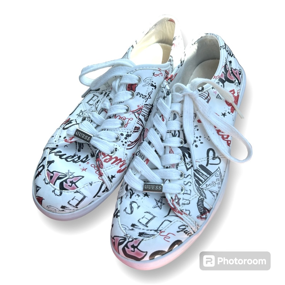 Guess WG GOODLY Graffiti Graphics Kiss Love Black White Red Sneakers Shoes Wm's